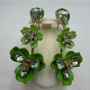 Gorgeous Floral Green Drops pierced earrings